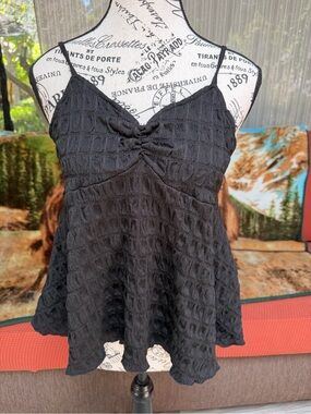 Black Textured Spaghetti-Strap Tank Top
